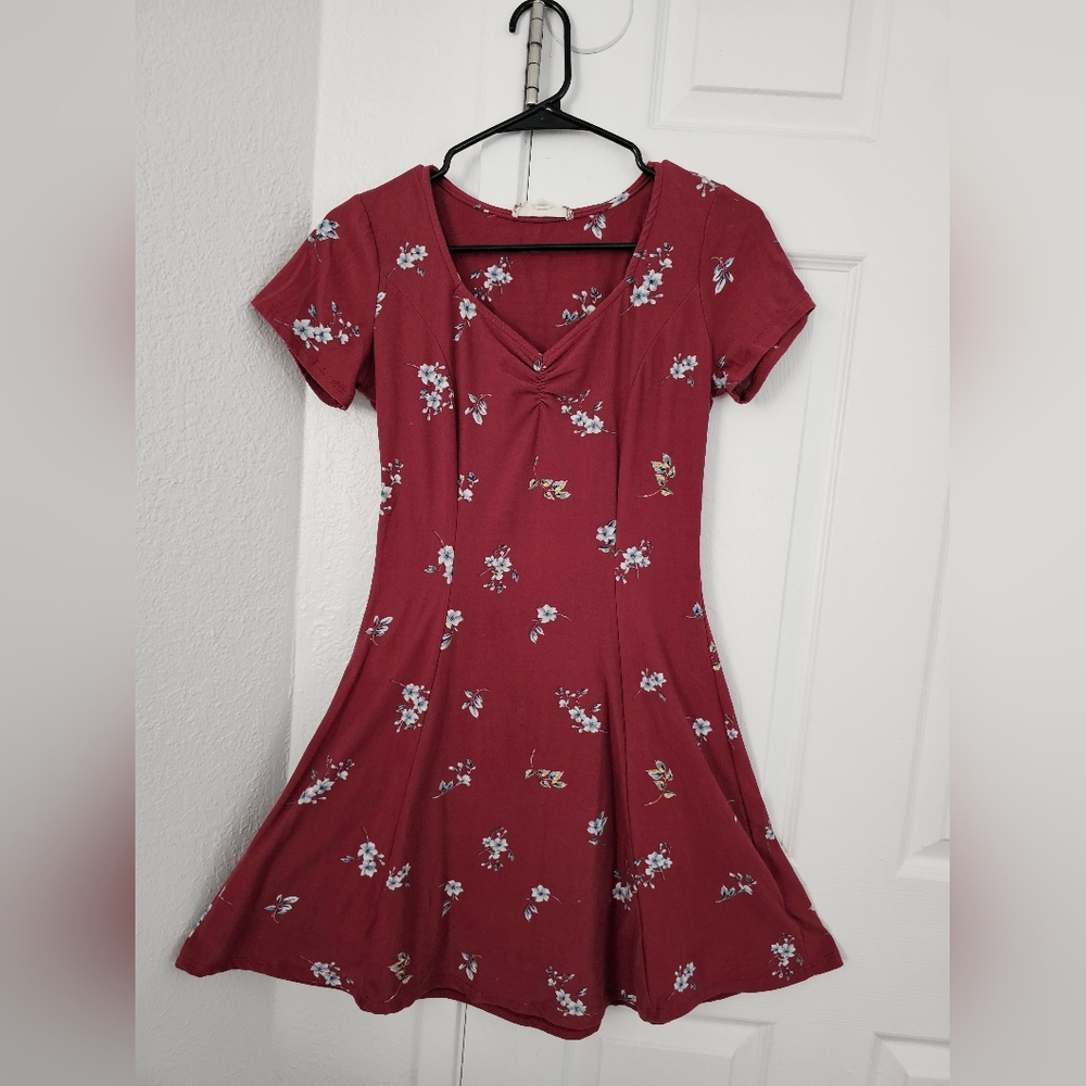Floral Fit & Flare Short Sleeve Dress - Wine Red